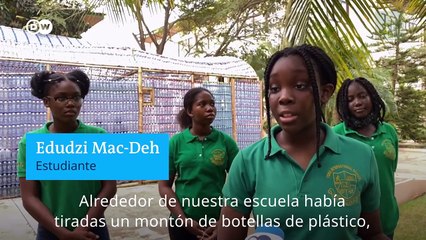 Sin desperdicio: Casa de botellas de plástico