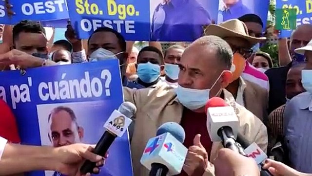 Siguen los reclamos por empleos al Gobierno