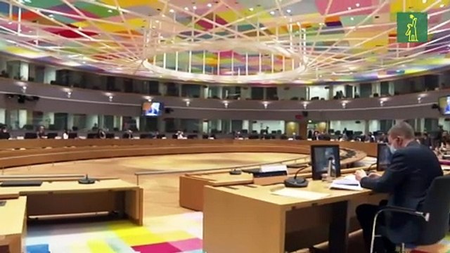 El mundo cierra fronteras frente a la pandemia mientras crecen los retos de la vacunación.