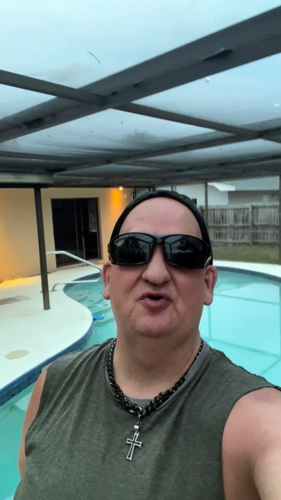 good evening Just beautiful night Shawn living life at 50 welcome to my backyard Saturday February 22 2025 63° Here in Dunedin, Florida next to Clearwater have a great night  take care much love