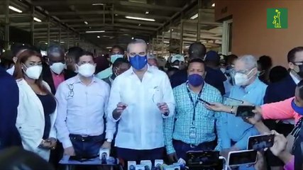 Abinader visita el Merca Santo Domingo