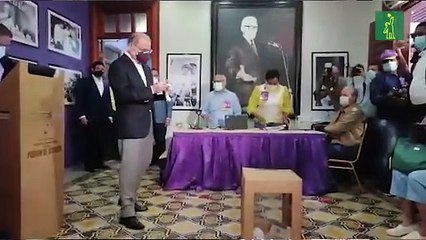 Danilo Medina pide a peledeístas acudir a votar temprano