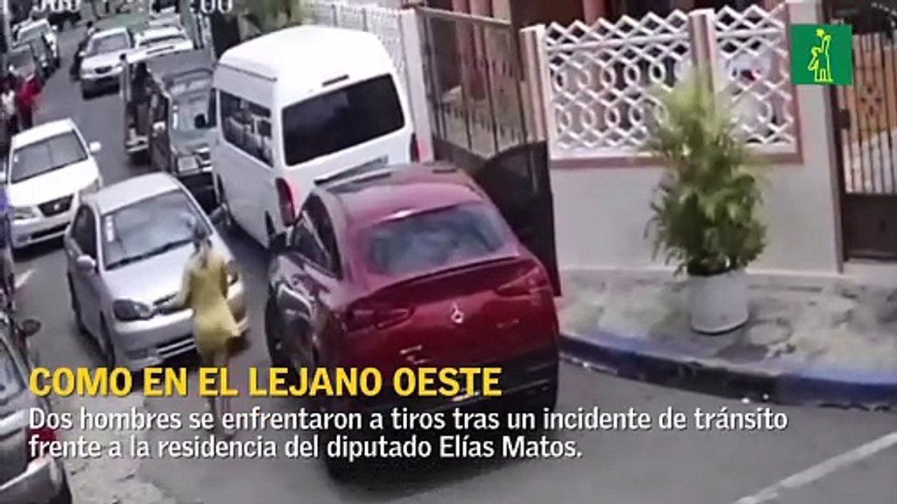 Hombres se enfrentan a tiros durante discusión de tránsito; uno disparó con escopeta