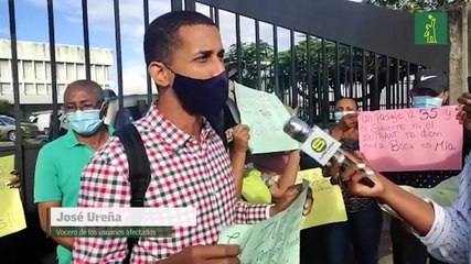Pasajeros del Corredor Núñez de Cáceres volvieron a protestar hoy en rechazo al cobro de RD$35.00 por parte de los operadores de la ruta