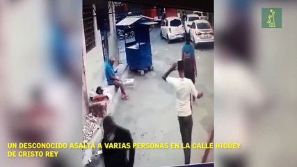 Un desconocido asalta a varias personas en la calle Higüey de Cristo Rey