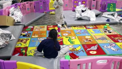 El Gobierno muestra primeros videos de niños migrantes bajo su custodia en EE.UU.