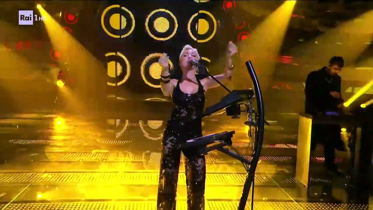 Serena Brancale - Anema e core @ Sanremo 2025 serata finale