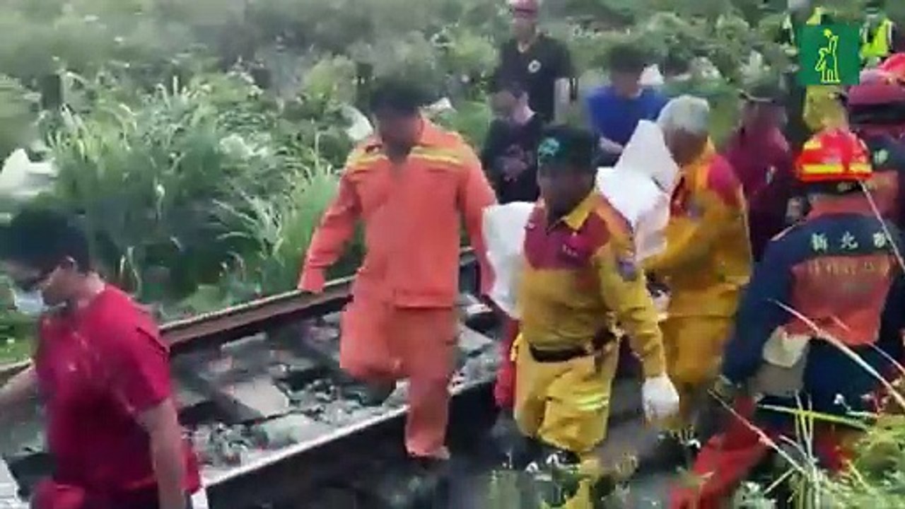 El descarrilamiento del tren "Taroko Express" en Taiwán dejó al menos 48 fallecidos
