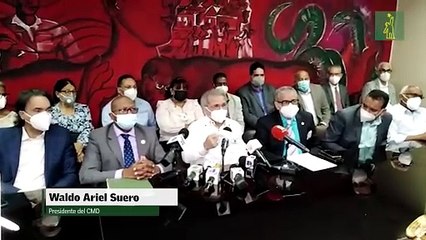 Presidente del CMD exige código para despachar medicinas con receta