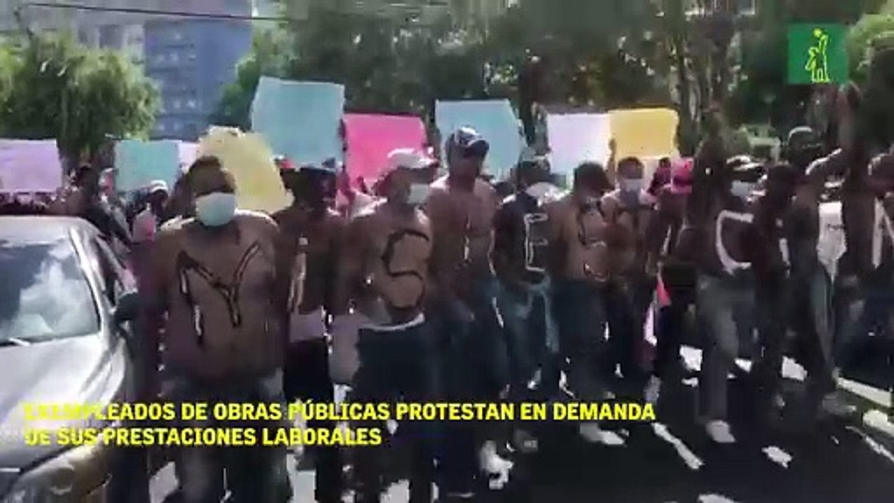 Exempleados de Obras Públicas protestan en demanda de sus prestaciones laborales