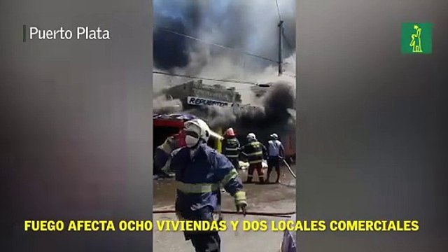 Fuego afecta ocho viviendas y dos local comercial en Puerto Plata.