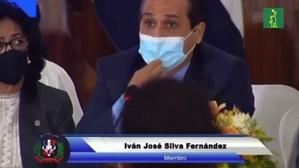 Intercambio verbal entre senador y doctora por el 30% de las AFP