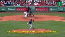 Rafael Devers jonronea y remolca cinco carreras