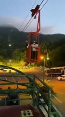 Rescatan  Personas Que Estaban  Atrapadas En El Teleférico De Puerto Plata