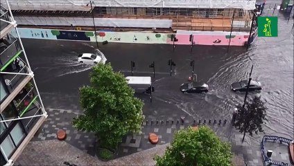 Lluvias torrenciales anegan calles en el sur de Londres
