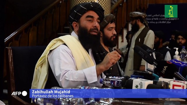 Talibanes prometen perdón general y respetar a las mujeres según principios del islam