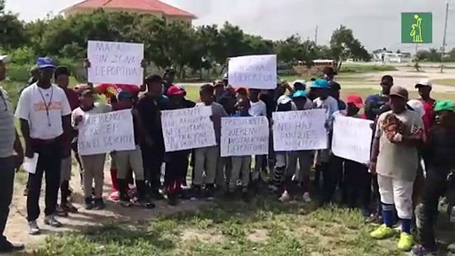 Reclaman instalaciones deportivas en Bávaro