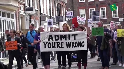 Activistas marchan en Londres para salvar a una alpaca de ser sacrificada
