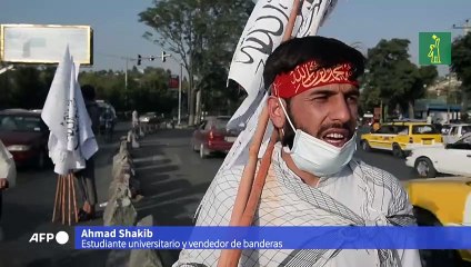 La bandera nacional afgana, símbolo de resistencia ante los talibanes
