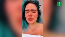 La cantante Karol G envía mensaje a Colombia entre lágrimas