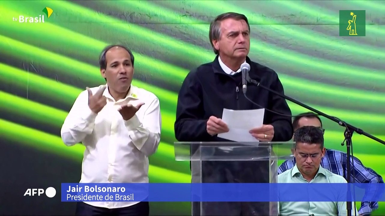 Bolsonaro tilda de "payasada" a comisión que pidió inculparle por gestión de pandemia