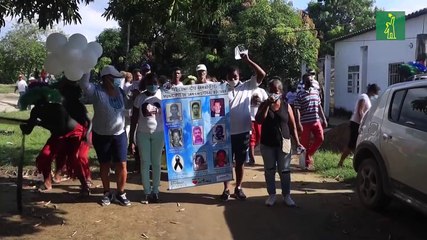 Víctimas del conflicto visitan el Canal del Dique, un cementerio paramilitar en Colombia