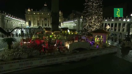 El papa Francisco celebra la misa del Gallo en la basílica de San Pedro