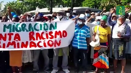 Cañeros realiza piquete frente a Migración y exigen su tarjeta de residencia por 10 años en el país