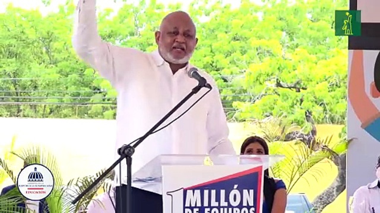 Ministerio de Educación alcanza un millón de computadoras entregadas