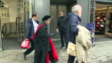 Inglaterra abre la puerta a la prescripción médica de los cigarrillos electrónicos