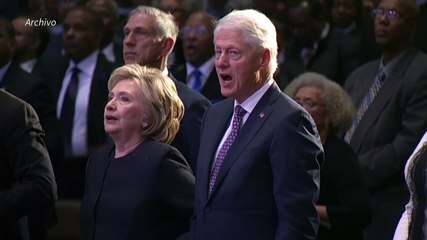 Expresidente de EEUU Bill Clinton fue hospitalizado por infección