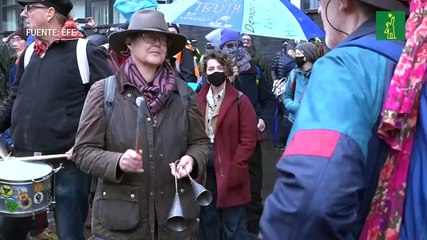 La COP26 se acerca a su fin entre protestas contra la "inoperancia climática"