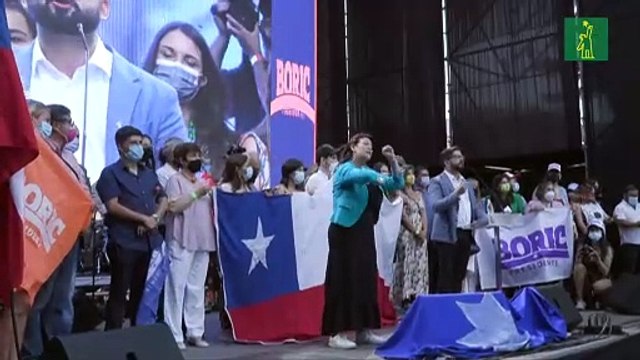 Entre ataques de derecha e izquierda, Kast y Boric cierran campaña en Chile