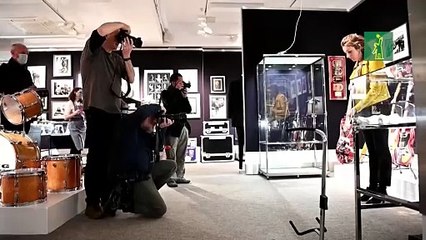 Souvenirs de Amy Winehouse, John Lennon u Oasis, a subasta en Londres