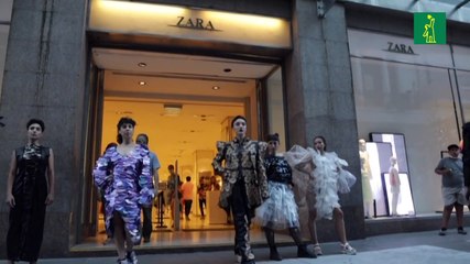 Protesta contra la "moda rápida" y consumo excesivo en Argentina