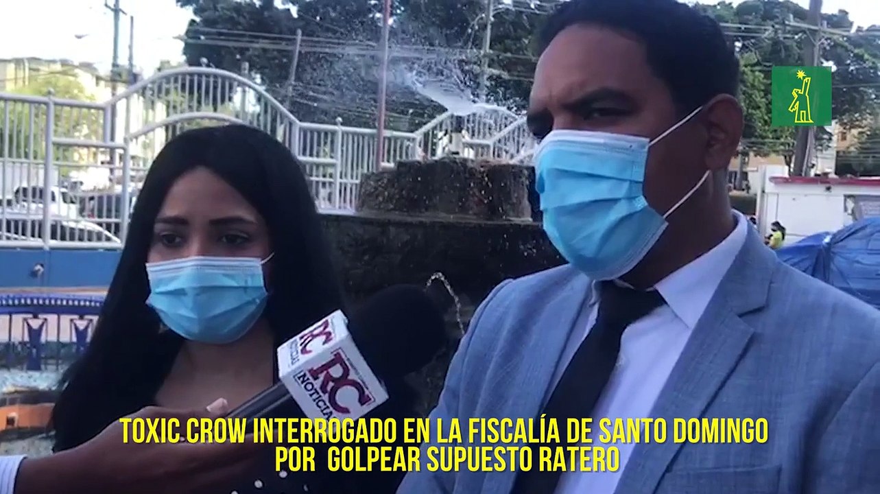 Toxic Crow interrogado en la Fiscalía de Santo Domingo por golpear supuesto ratero