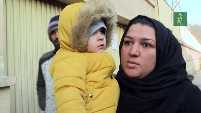 Largas horas de espera en Kabul para tramitar pasaporte y huir de Afganistán
