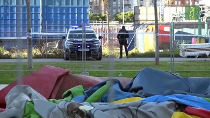 Muere una de las niñas heridas al volarse un castillo hinchable en Mislata