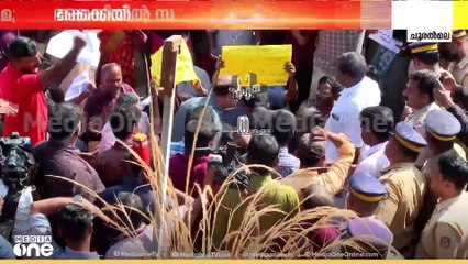 'രക്ഷാപ്രവർത്തനത്തിനിടെ മരിച്ച ശരത്തിന്റെ പേരുപോലും പുനരധിവാസ പട്ടികയിലില്ല'