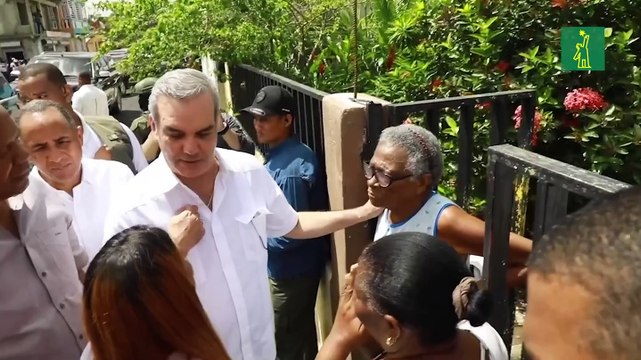 Presidente Abinader dispone reconstrucción Villa Hermosa en La Romana; también supervisa trabajos en San Pedro de Macorís y el Seibo