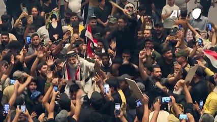 Cientos de personas ocupan el parlamento iraquí por segundo día consecutivo