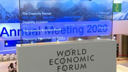 Jefe de la ONU pide en Davos vacunar a toda la población mundial