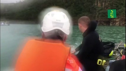 Suben a ocho los muertos por caída de una pared rocosa sobre barcas en Brasil