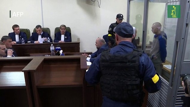 Soldado ruso se declara culpable en primer juicio en Kiev por crímenes de guerra en Ucrania