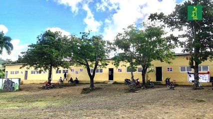 Maestros de comunidad de El Seibo aseguran estar en peligro tras precarias condiciones de escuela