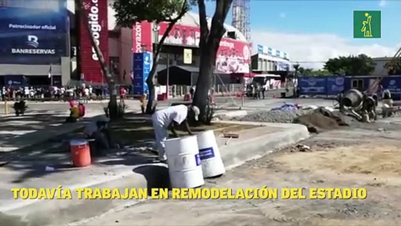 Realizan trabajos de remodelación esta mañana con el primer juego de la Serie del Caribe en acción