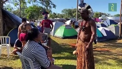 Indígenas acampan en Brasilia contra Bolsonaro: "La Amazonía no puede morir"