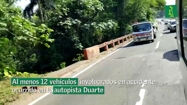 Al menos 12 vehículos involucrados en accidente ocurrido en la autopista Duarte