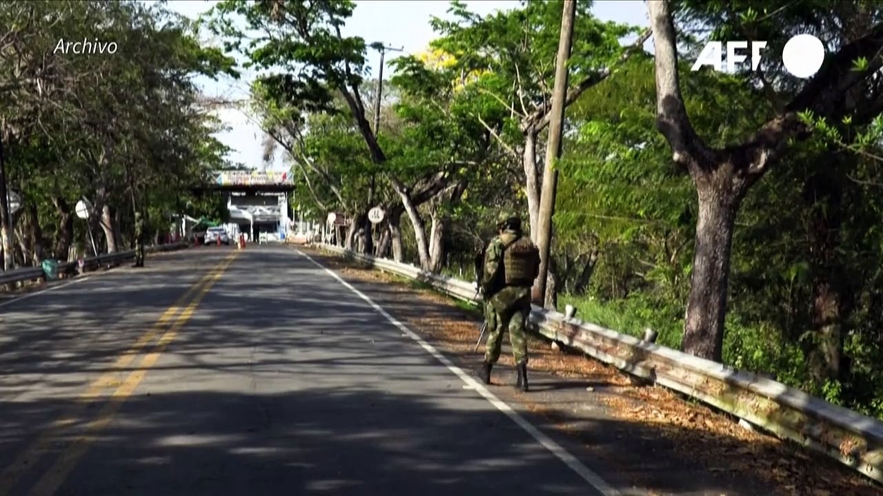 Venezuela anuncia detención de 35 "terroristas" en zona fronteriza con Colombia