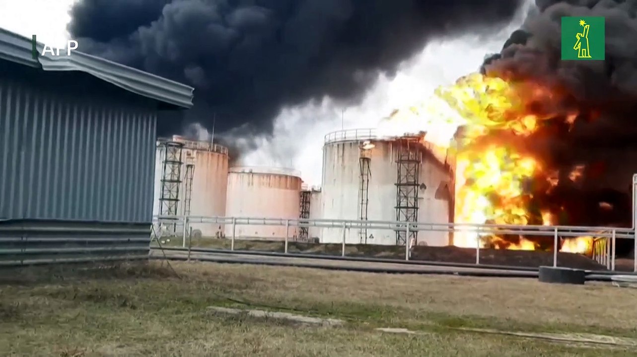 Ucrania bombardea depósito de gasolina en Rusia